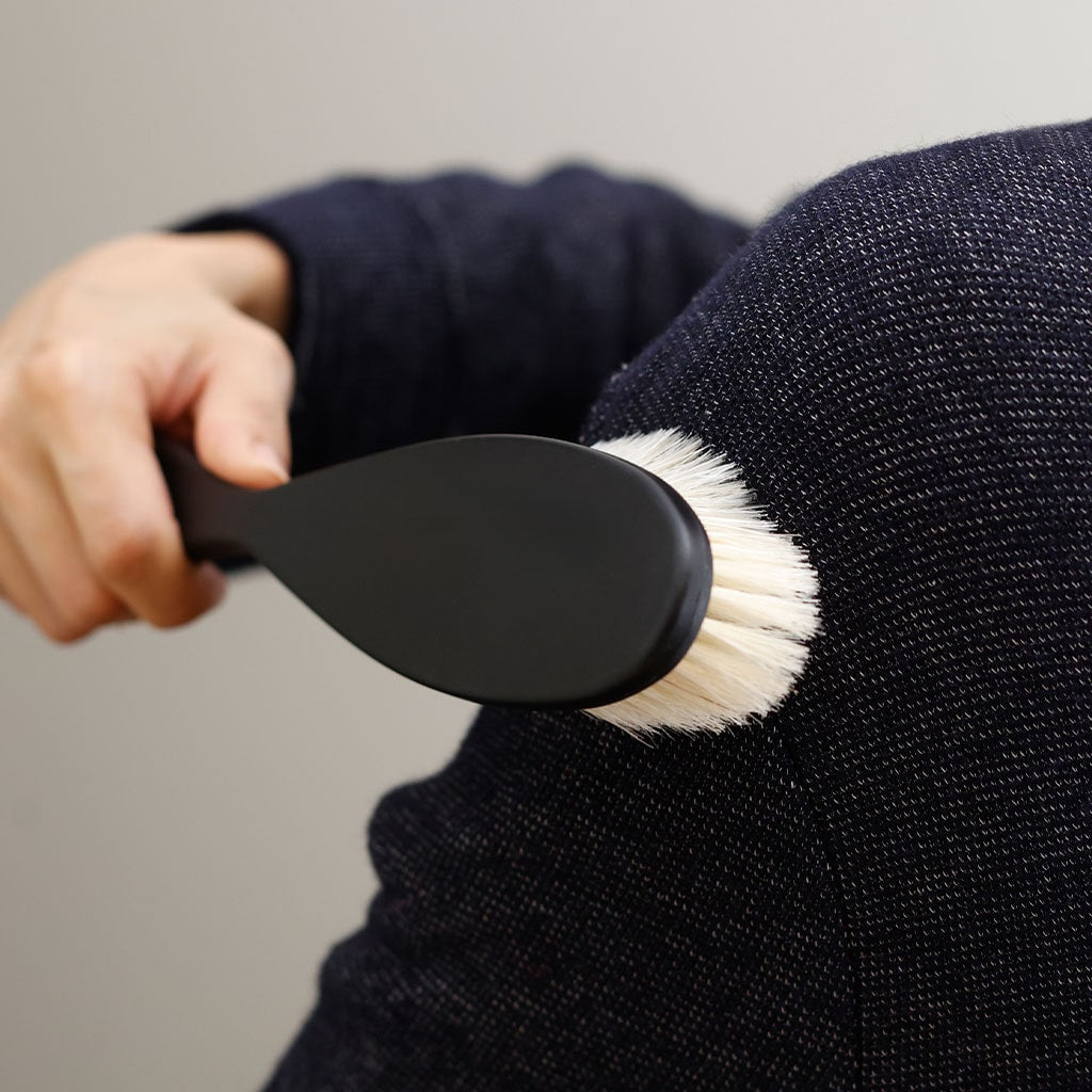 Everyday Anti-Static Washable Clothes Brush - Made in Japan